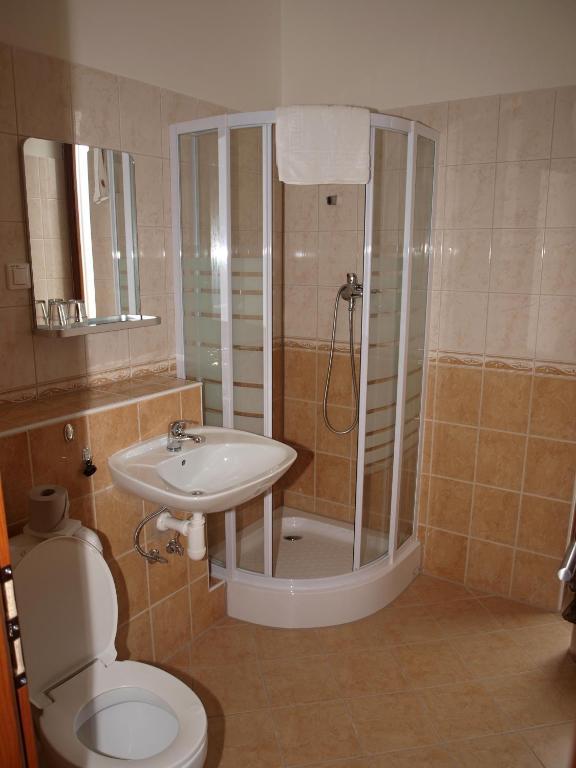 Hotel Oko Nitra Phòng bức ảnh