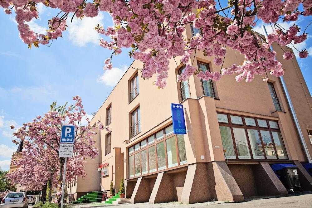 Hotel Oko Nitra Ngoại thất bức ảnh