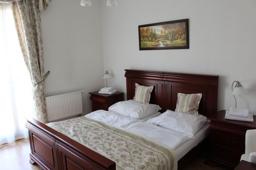 Hotel Oko Nitra Ngoại thất bức ảnh